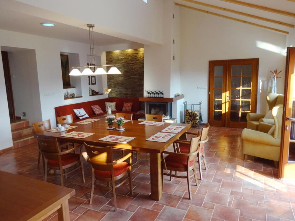 Apartmanovy Dum Bobruvka Extérieur photo